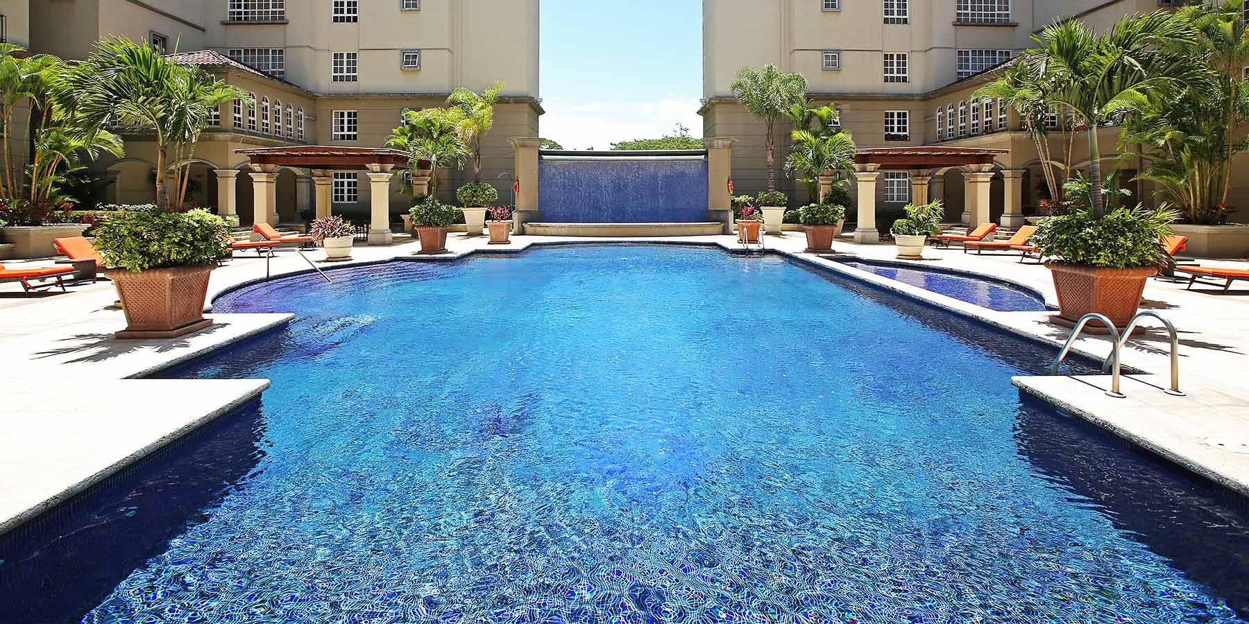 Venta de apartamentos Cortijo los Laureles San José de Costa Rica servicios exclusivos piscina