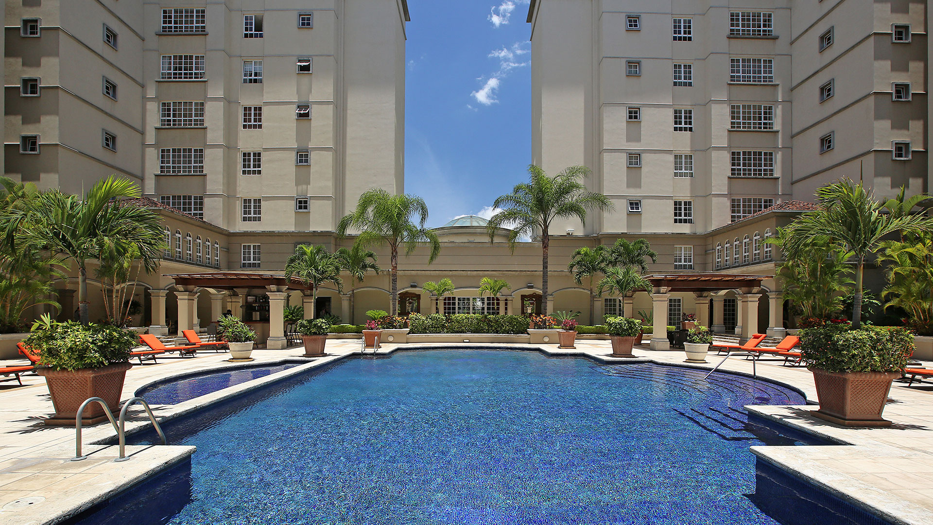 Escazú Cortijo Los Laureles, luxury investment apartments for sale in Costa Rica